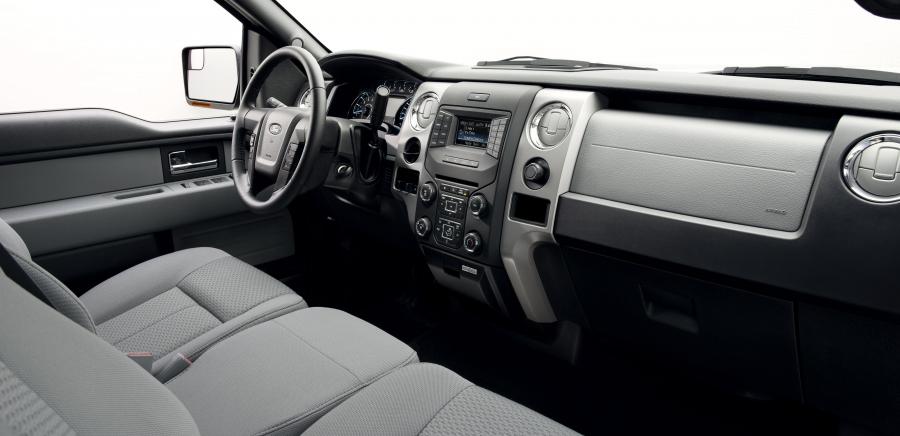  Ford F-150 XLT 2013 года  (фото 4 из 11)